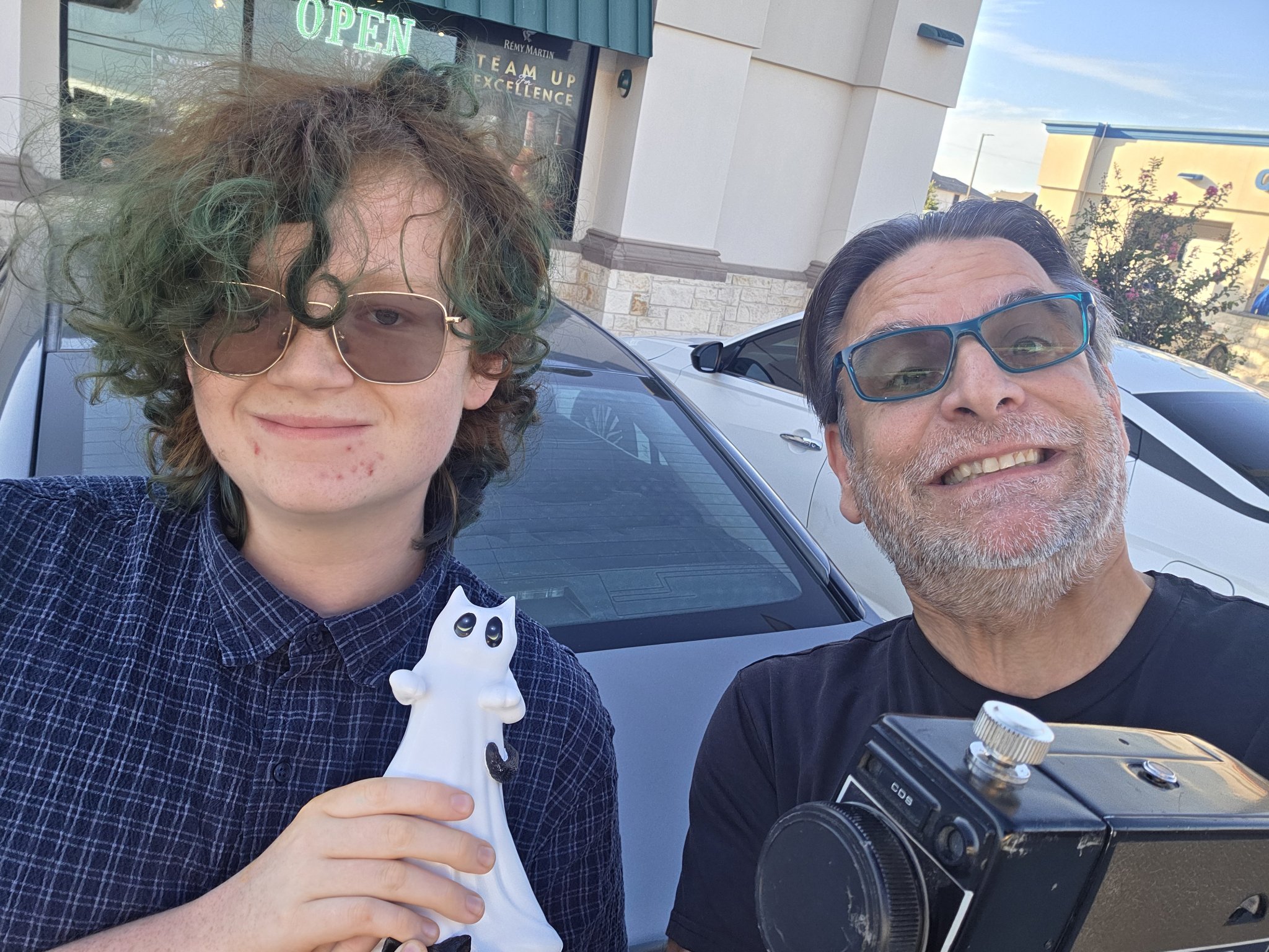 Eric and Tobert at the Trade 2 meetup in Converse, Texas